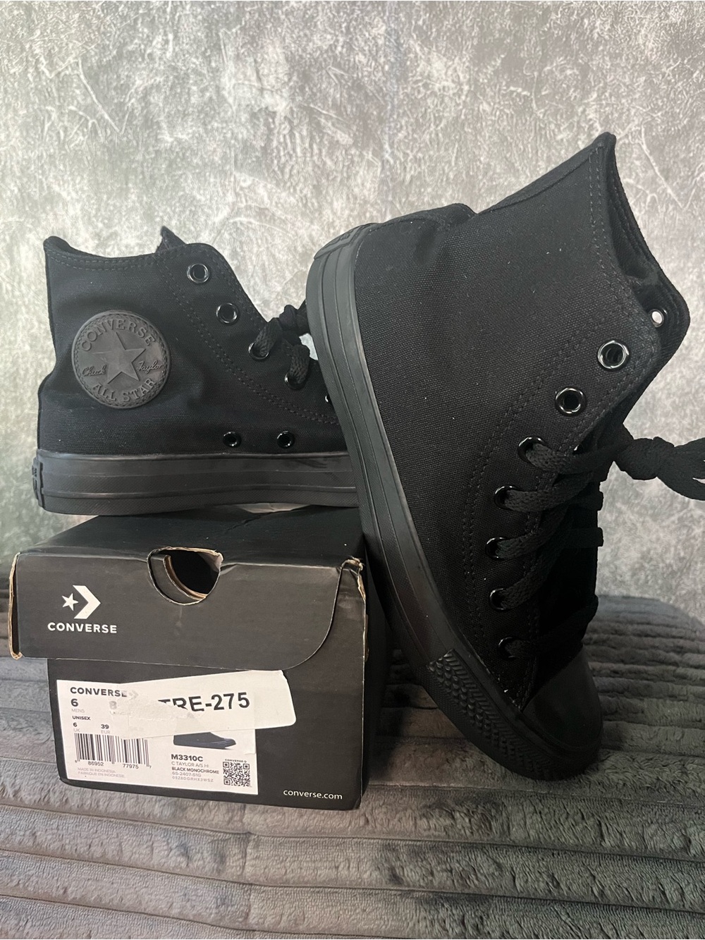 Converse Black High Top Sneakers unisex M6 W8 new
